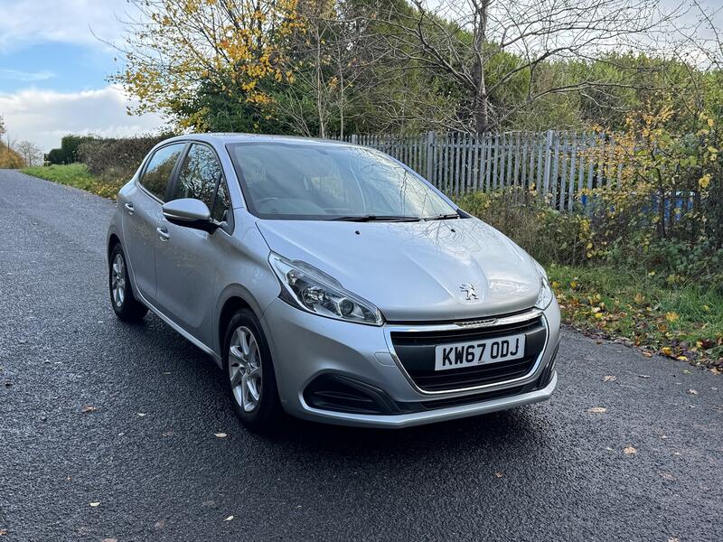 PEUGEOT 208 1.6 BlueHDi Active